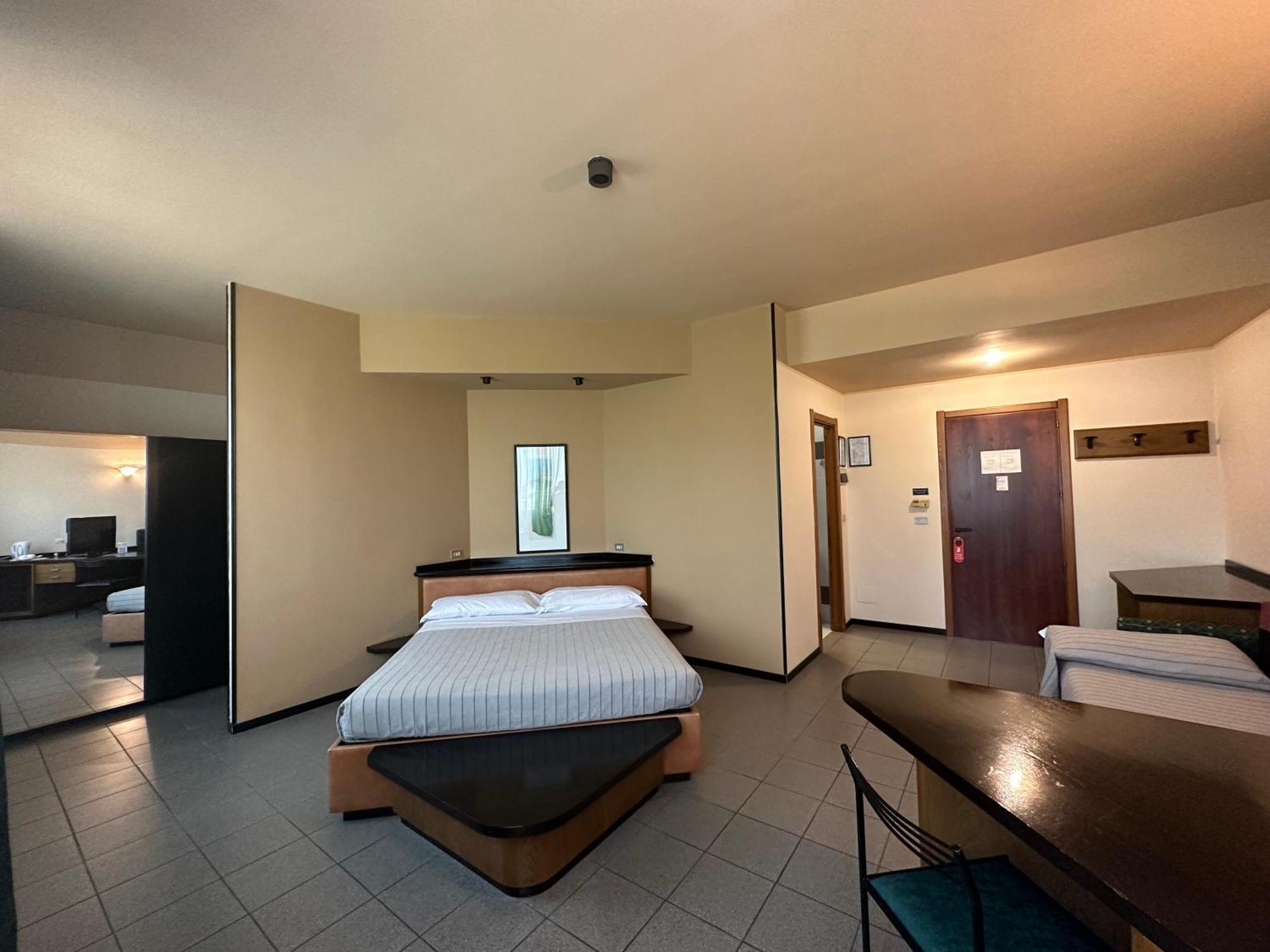 Hotel Griselda Saluzzo Exterior photo