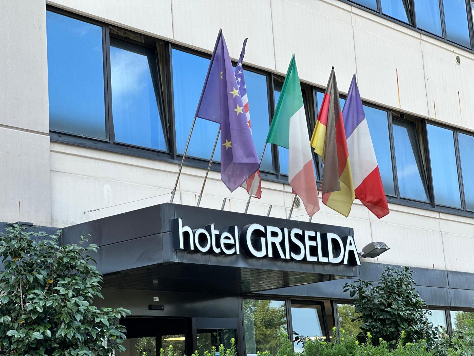 Hotel Griselda Saluzzo Exterior photo