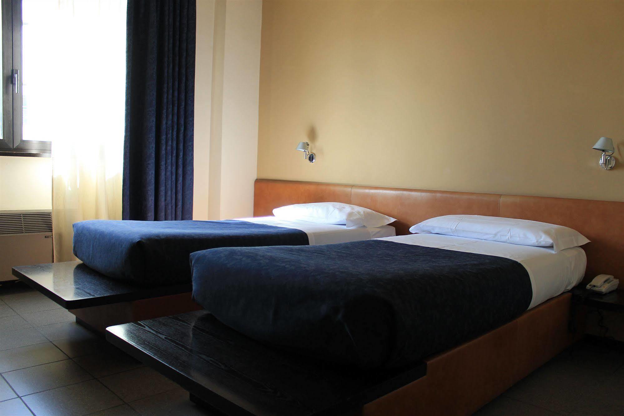 Hotel Griselda Saluzzo Exterior photo